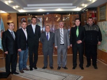 Kırklarelispor Yönetimi, Kırklarelispor’un Fahri Başkanı’nı ziyaret etti