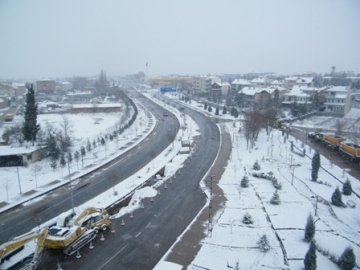 219 kilometre olmak üzere 23 köy yolu ulaşıma kapandı
