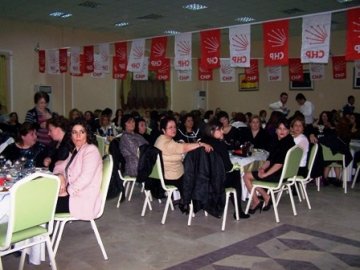 CHP kadınları, doyasıya eğlendi