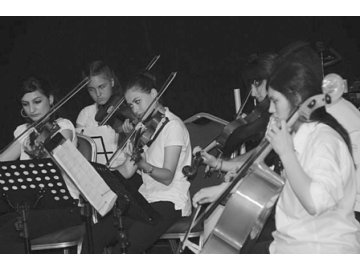 Belediye kursiyerleri konser verdi