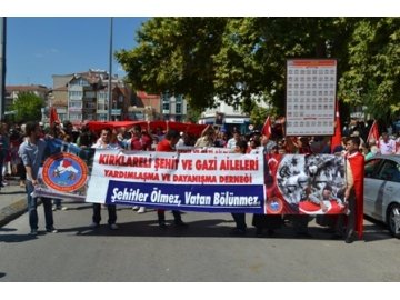 Kırklareli’de Şehitler anıldı terör lanetlendi