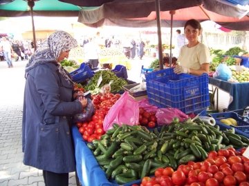 Kalabalık çok, alıcı yok