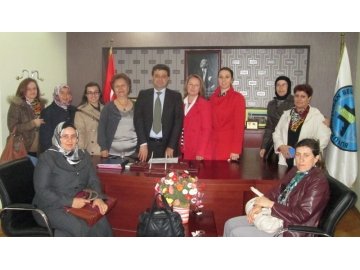 LİAD Kadın Komisyonu Büyükkarıştıran Belediye Başkanı’nı ziyaret etti