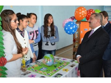 Çevrelerine olan duyarlılıklarını Afişleri’ne yansıttılar