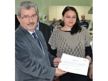 “Hijyen Eğitimi”ne katılanlara sertifikaları verildi