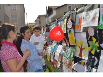 Miniklerden “Küçük Ellerden Büyük Proje” adlı sergi