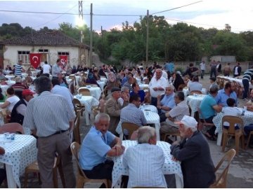 Ceylanköy’de “Kardeşlik Sofrası” kuruldu