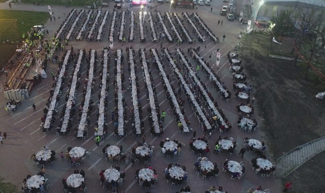 Pınarhisar’da 4 Bin Kişi Aynı Anda Oruç Açtı