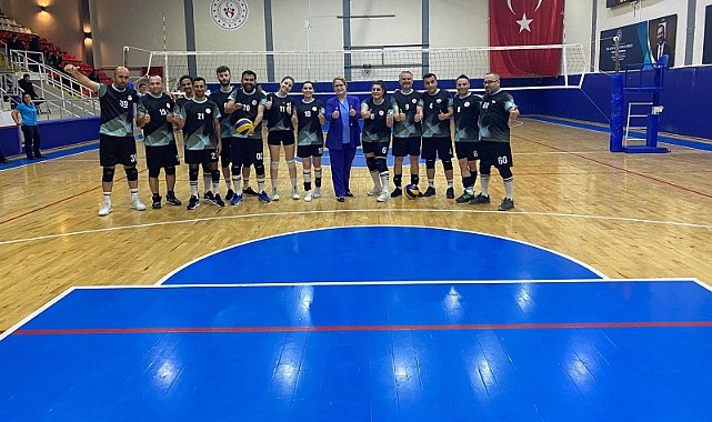 Sağlıkçılar Belediyecileri Yendi