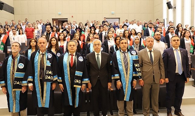Hukuk Fakültesi İlk Mezunlarını Verdi