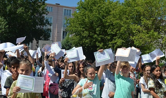 Kırklareli’nde 51 bin 537 Öğrenci Karne Heyecanı Yaşadı