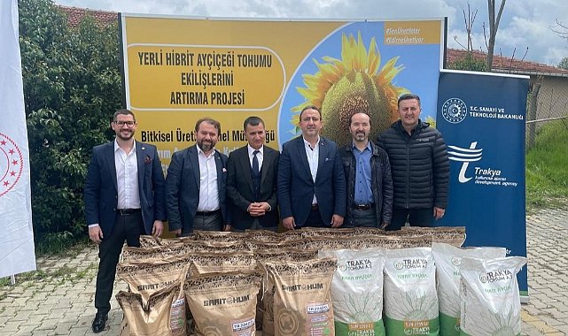 Ayçiçeği Tohumları Üreticilere Dağıtıldı