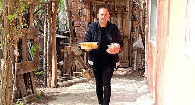 Bu İlçede Her Gün 3 Çeşit Yemek Dağıtılıyor