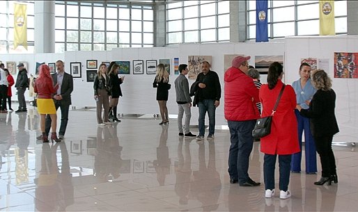 Dünya Sanat Günü Sergisi Ziyaretçilerini Bekliyor