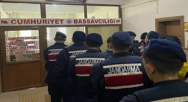 Jandarma Personeline Saldırdılar