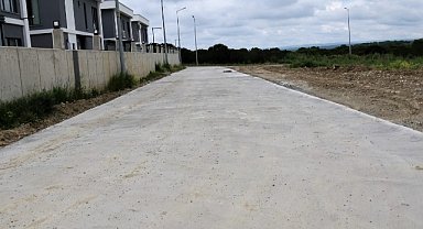 1200 Metrekare Demirli Beton Yol Yapımı Devam Ediyor