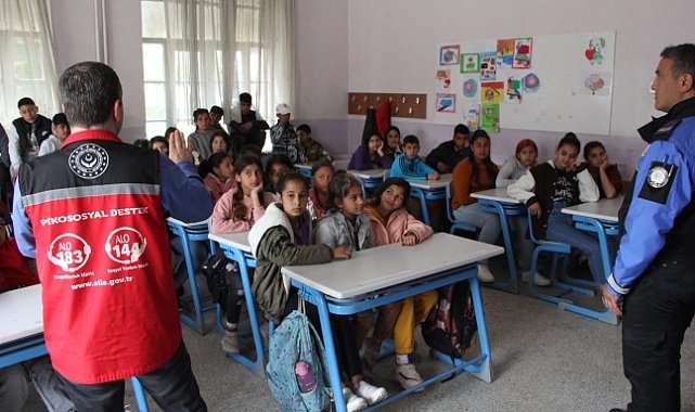 Çocuklara Sanal Ortamda Bekleyen Tehlikeler Anlatıldı