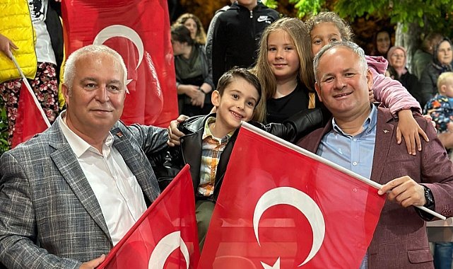 Kaynarca’da Coşkulu Fener Alayı
