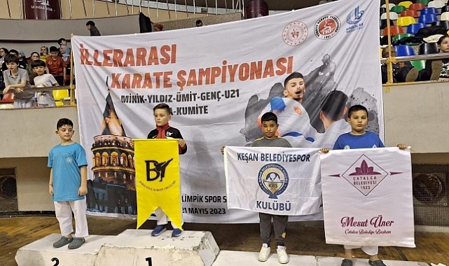 Keşan Belediyespor Sporcuları Madalyalarla Döndü