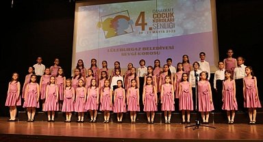 Lüleburgaz Belediyesi Sevgi Korosu Ödüllerle Döndü