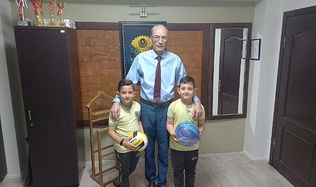 Akdemir Başarılı Öğrencileri Kutladı