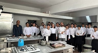 Çocuklara Uygulamalı Çikolata Yapımı Eğitimi 