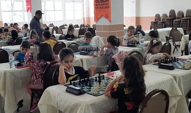 Geleceğin Kasparov’ları Masa Başındaydı