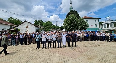 Kocayazı Köyü’nde Eller Semaya Açıldı 