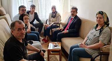 Vali Ekici’den Çiftkardeşler Ailesine Taziye Ziyareti