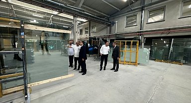 Vali Ekici İşçilerle Bir Araya Geldi, İsteklerini Dinledi 