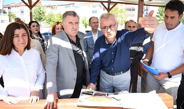 Bakan Aşkın Bak, Başkan Helvacıoğlu’ndan Brifing Aldı