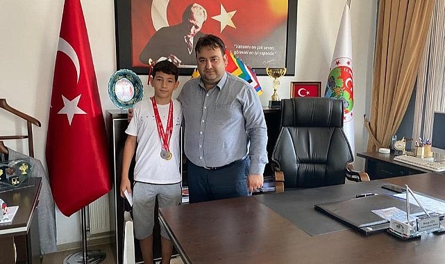 Derviş Emin Bıyıklıoğlu Gümüş Madalyaya Uzandı