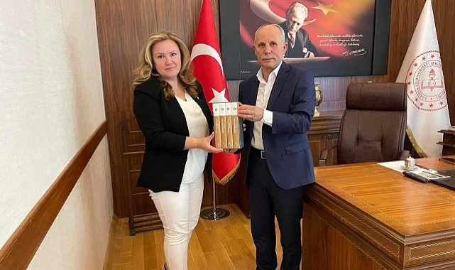 Karanfiler’den İl Milli Eğitim Müdürü Özefsun’a Ziyaret
