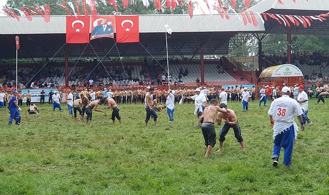 Kırkpınar Kıran Kırana Mücadelelere Ev Sahipliği Yaptı