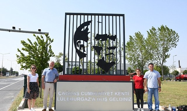 Lüleburgaz’ın Kent Girişine ‘Atatürk’lü Düzenleme