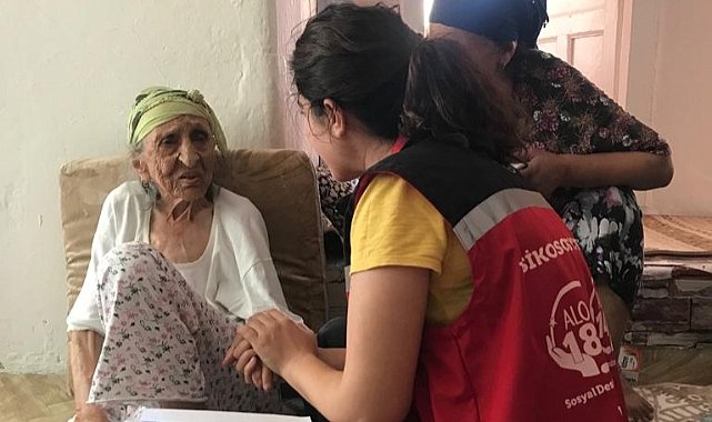 100 Yaşını Geçen Koçoğlu'nun Doğum Gününü Kutladılar