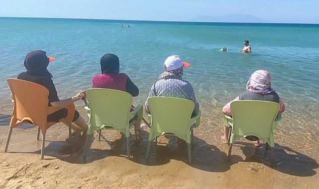 Denizin Tadını Çıkardılar