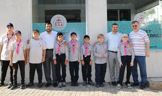 Diyanet İzcileri Dualarla Uğurlandı