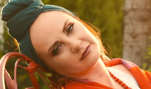 Gözde Saraç'tan Yeni Single;