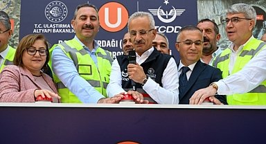 Türkiye’nin En Uzun Demiryolu Tünelinde Işık Göründü